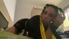 play Bondage Teen zostaje włączony, gdy jest związany przez ojczyma