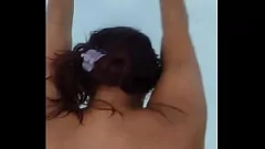 play Sentindo o calor infernal, acabamos transando ao ar livre com uma linda garota amadora