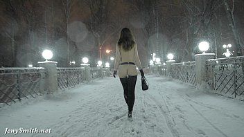 play Filme porno cu amatori din romania bruneta penetrata in zapada pe ger