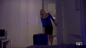 play She sleeps in her naked pussy and is fucked by her perverted son with an erection