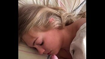 Pierwszy film porno nakręcony przez Alinę Plugaru, kiedy rozpoczęła karierę, zaczął płakać