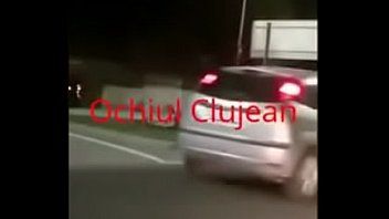 رجلان فرنسيان من كلوج يمارسان الجنس في الأماكن العامة دون أي خجل