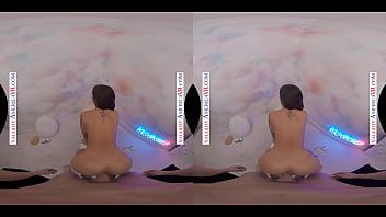 play Com os pezinhos ela consegue esfregar um pênis bem grosso e quer fazer sensual xxx
